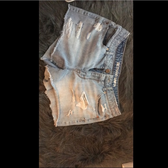 Bethany Mota distressed jean shorts - Picture 1 of 3